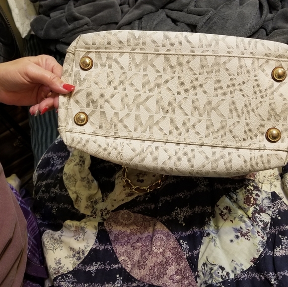 Purse - Picture 4 of 8